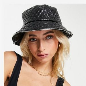 Quilted bucket hat